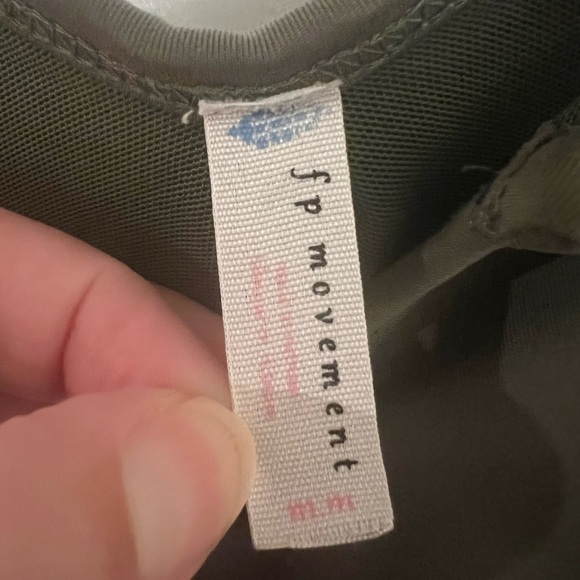 Free People Movement Olive Green Active Wear Crop Top in Size Medium - Picture 7 of 11